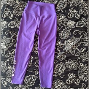 Peloton NewFlex capri - M - purple - new without tags